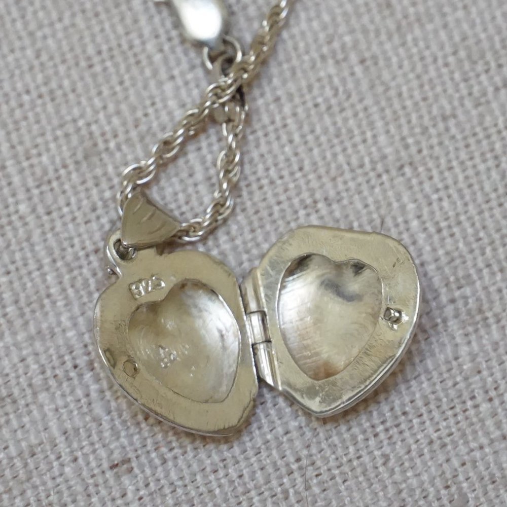 0.925 Genuine Silver Locket on Chain - Picture 2 of 2